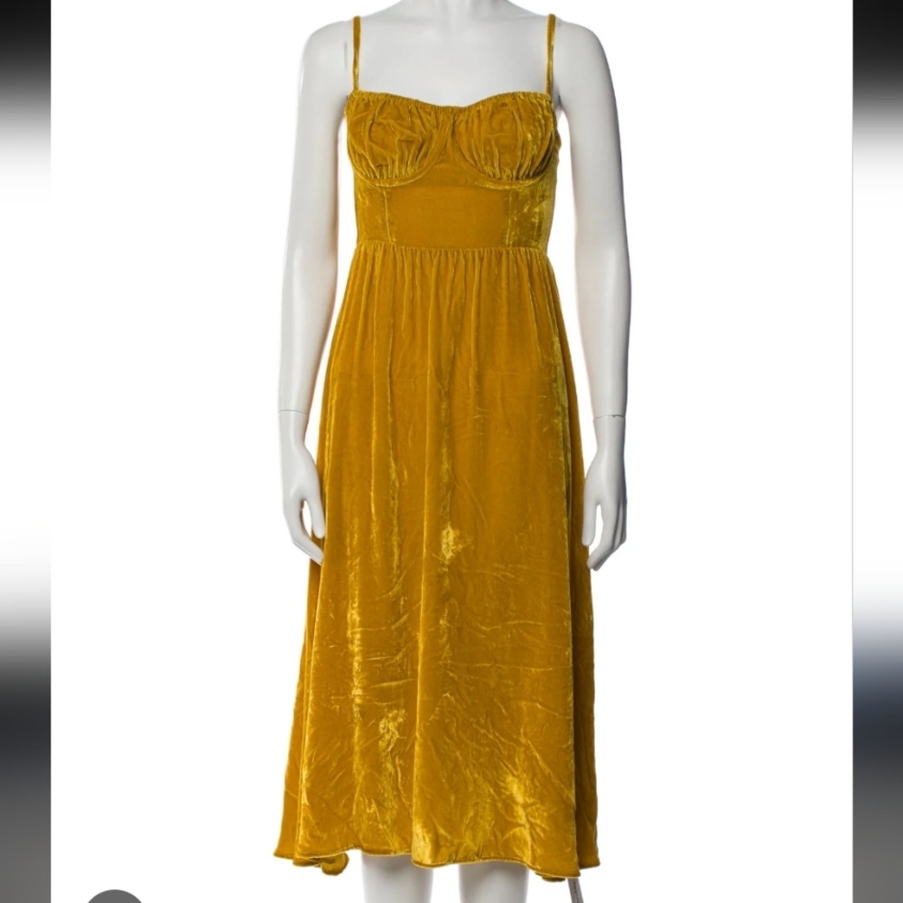 NWT Reformation Inessa Velvet Dress